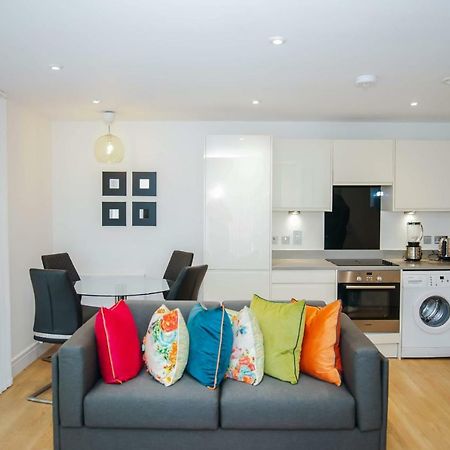 Executive 2 Bed Apartment London Exterior photo